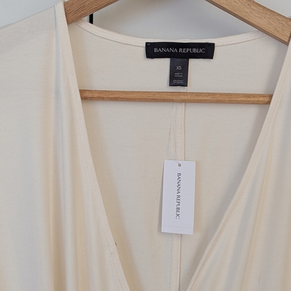 Banana Republic Belted Wrap Top NWT - Picture 4 of 7